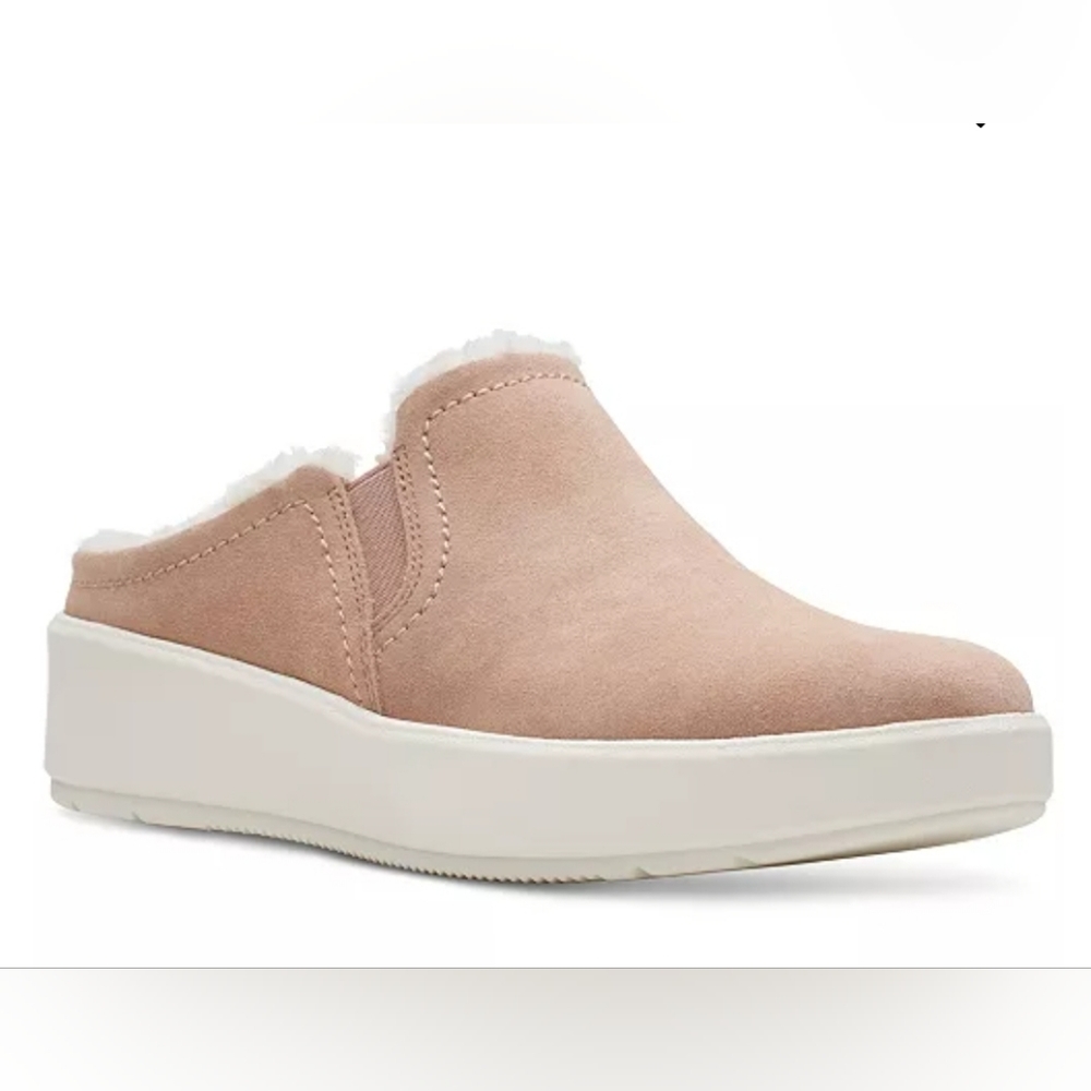 Clarks Women's Layton Gem Slip-On Side-Gore Flats Tan Sz 7.5 NWT